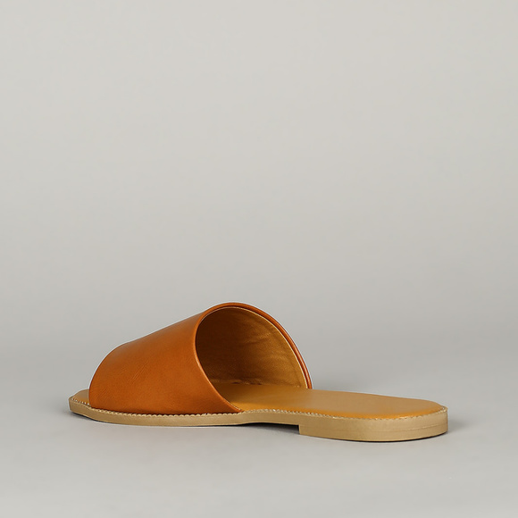 Heat Wave - Camel Slide On Sandals - Picture 5 of 8